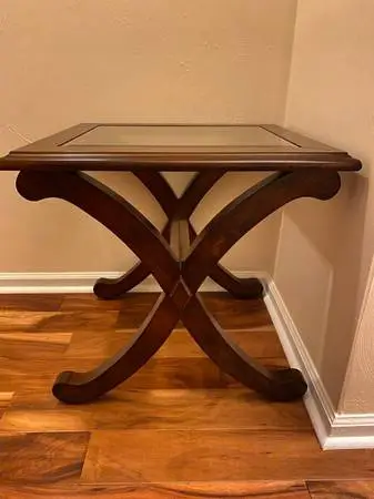 End table