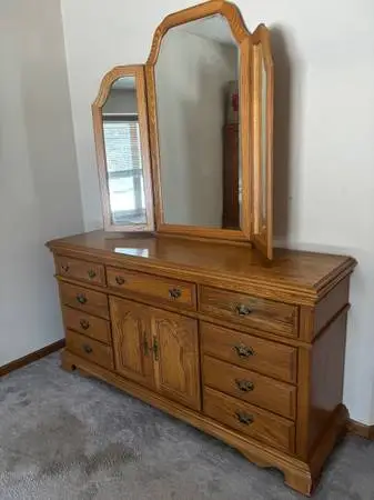 Oak cabinet set
