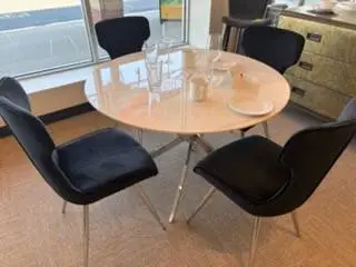 ROUND DINING TABLE SET