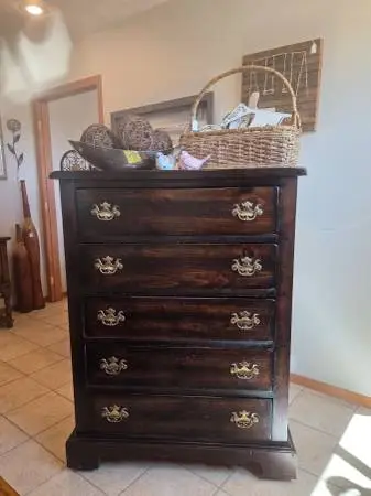 Wood 5 Drawer Chest of Drawers