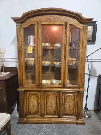 Stanley Lighted Hutch