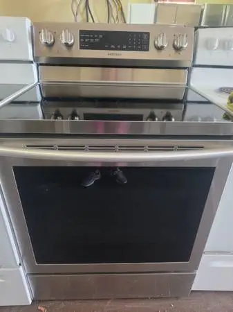 SAMSUNG STAINLESS STEEL ELECTRIC STOVE