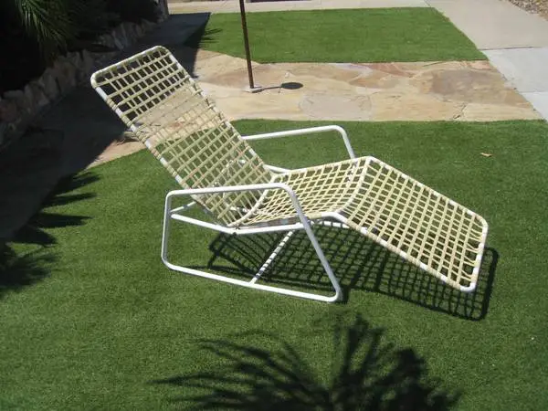 Rare-Brown Jordan Tamiami Pivot Lounge Chair Vintage 1960s