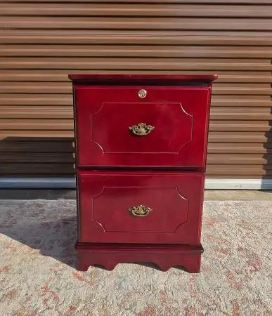 File Cabinet & Folders - Delivery Possible