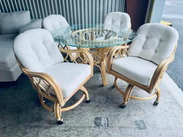 Upscale Tommy Bahama Indoor/Outdoor Etched Glass Dining Set