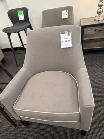 PIPER ACCENT CHAIR
