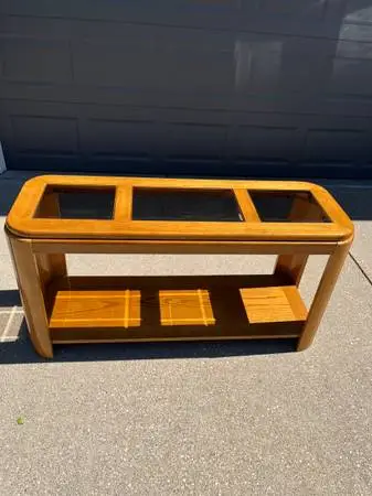 Hallway / Couch Table