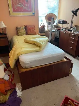 Mid-Century Trundle Bed