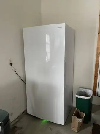 21 cubic upright freezer