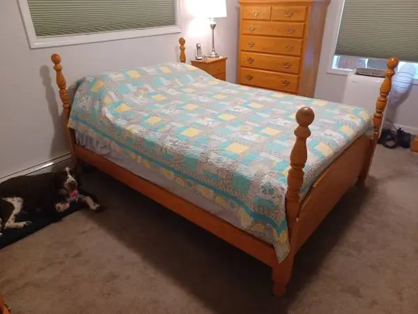 4-Poster Cannonball Bed - Solid Oak, Full-Size