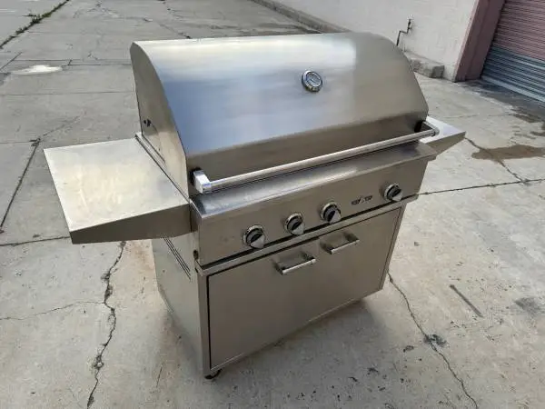 DELTA HEAT 38” BBQ GRILL