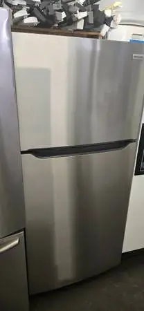 FRIGIDAIRE 18 CU.FT STAINLESS REFRIGERATOR 3 MONTHS WARRANTY N DELIVER