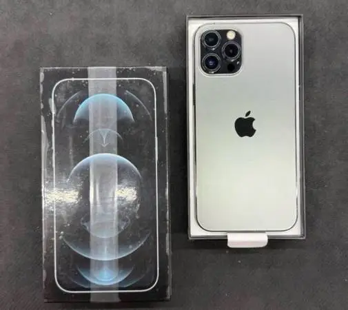 IPhone 12 Pro max Unlocked 5G