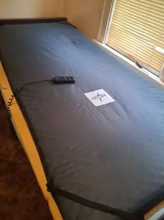 Hospital Bed (please read)!