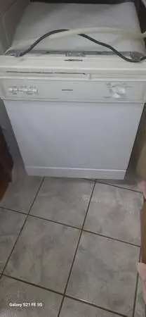 White Hotpoint dishwasher