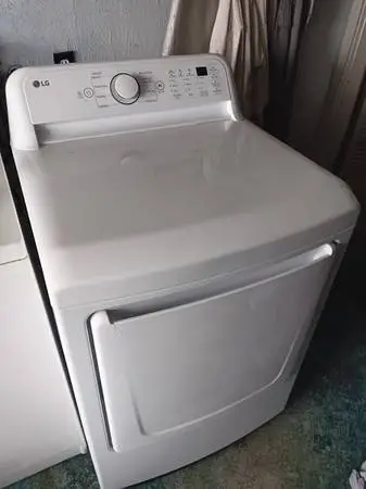 very good working LG  clothes dyer