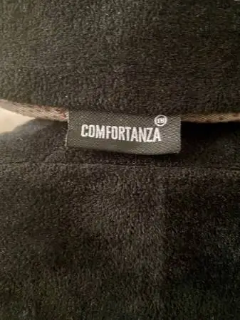 4 Comfortanza Mem Foam Cushions w/ Covers
