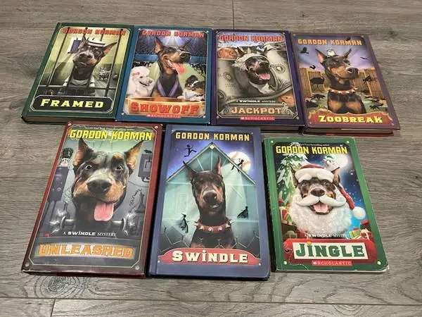 THE SWINDLE SERIES by Gordon Korman SHOWOFF, JINGLE, JACKPOT 7 Books