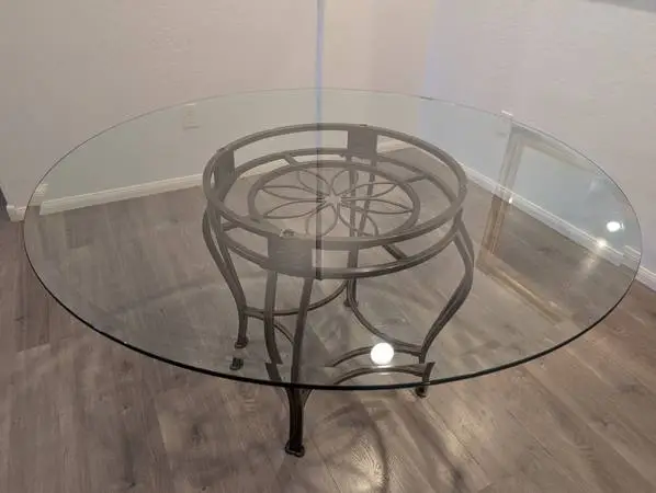 Dinning Table
