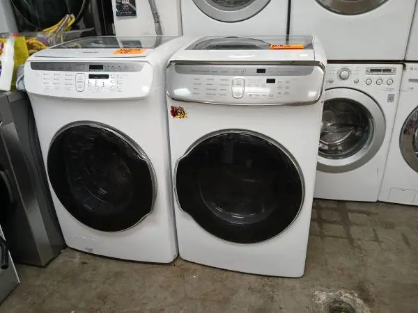 Samsung steam front load 2 in 1 washer and gas dryer