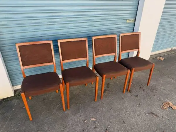 Mid-Century set of 4 chairs #0824