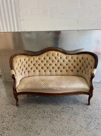Antique mahogany framed balloon back Victorian settee