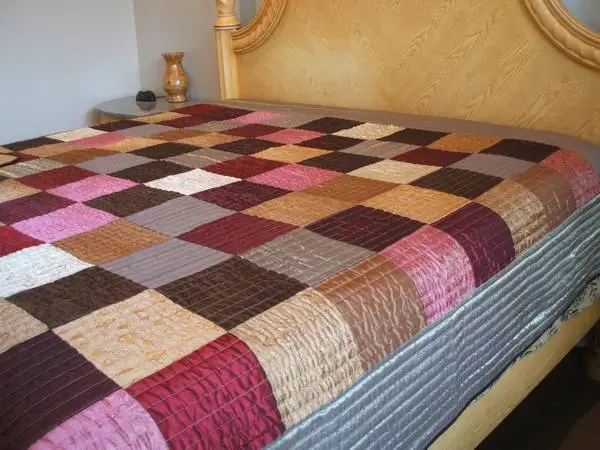 Beautiful Tapestry Patchwork Bedspread and Accessories
