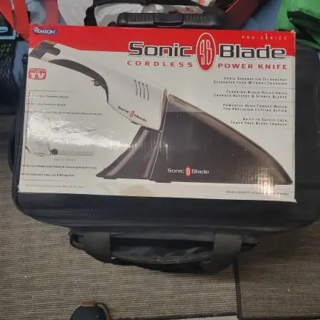 new- sonic blade cordless/electric knife