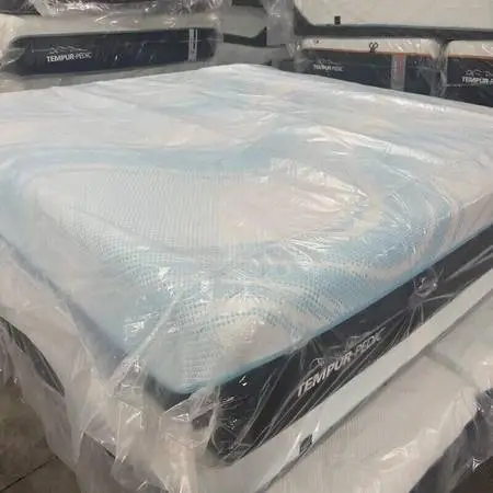 KING TEMPUR-PEDIC PRO BREEZE HYBRID MATTRESSS W/ ADJUSTABLE BEDS