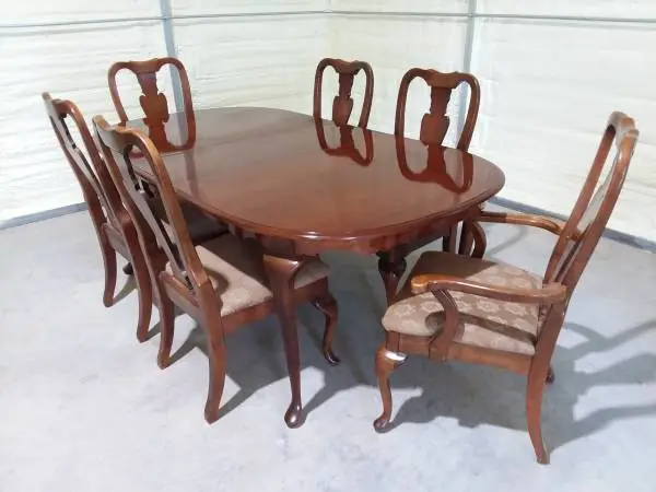 Queen Anne dining set