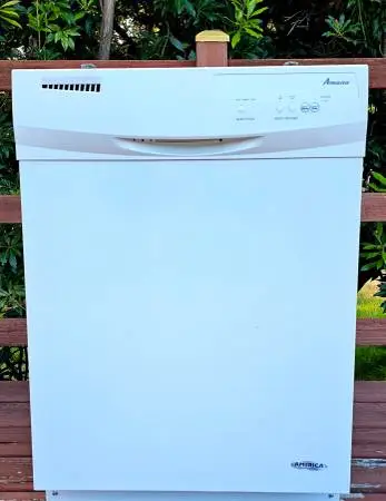 AMANA™ (Whirlpool), Tall Tub Dishwasher w/ Triple Filter Wash System.