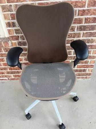 Herman Miller Mirra 2 light brown color in New condition (Model 2023)