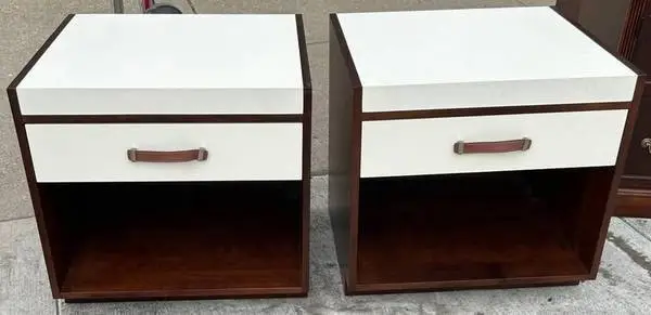 Mid Century Modern Retro Style End Tables / Nightstands