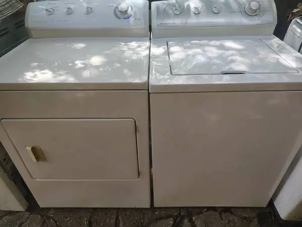 Frigidaire Gallery Washer&Dryer set made by Electrolux Commercial