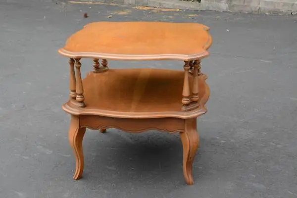 VINTAGE SOLID WOOD BASSETT DRUM SIDE LAMP END TABLE
