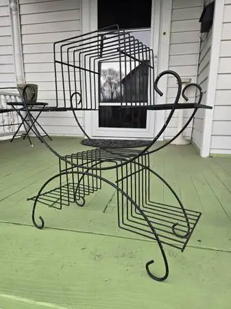 Mid Century Wirework Plantstand