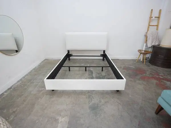 Havenly Square Back Bed | Queen | Bouclé $599.00 62W x 83D x 51 H