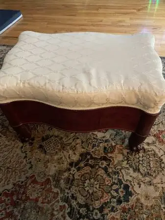 Quilted top foot stool