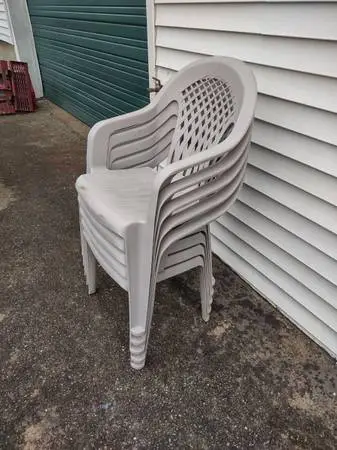PATIO PLASTIC CHAIRS