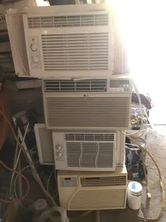 window air condition good condition