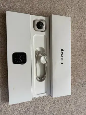 Apple Watch SE 2nd 44mm Cellular