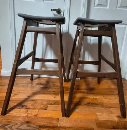 2 Bar stools Brown Wood/Gray Upholstery 30
