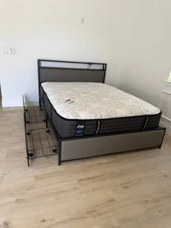 Queen bed