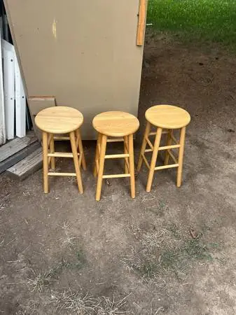Set of 3 bar stools