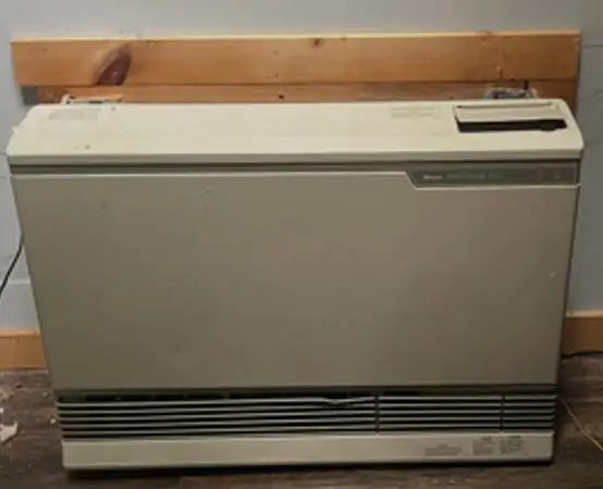 Rinnai ES38 Direct Vent Propane Gas Heater – Works Great – 38,400 BTU
