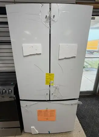 *Scratch&Dent* NEW GE CAFE 33″ French Door Bottom Freezer Fridge (CD)
