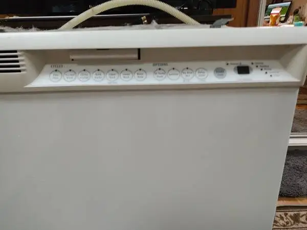 FRIGIDAIRE DISH WASHER