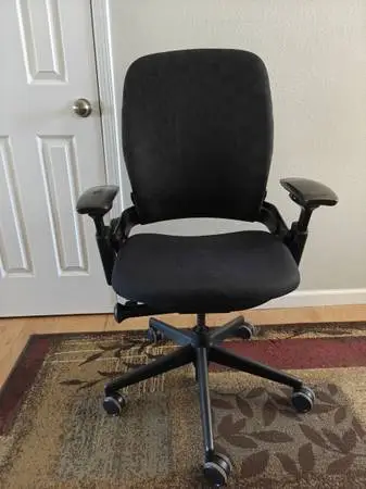 Steelcase Leap V2