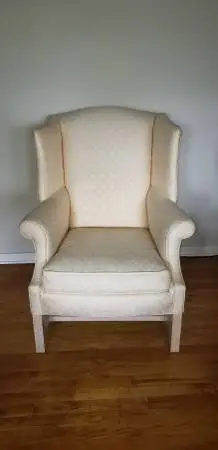 BEAUTIFUL CREAM LIVING ROOM TRADITIONAL WING BACK CHAIR