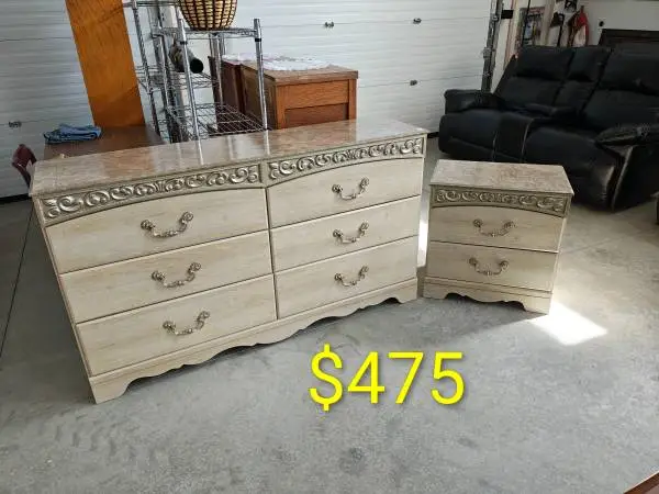 Elegant 6 Drawer Dresser and Nightstand